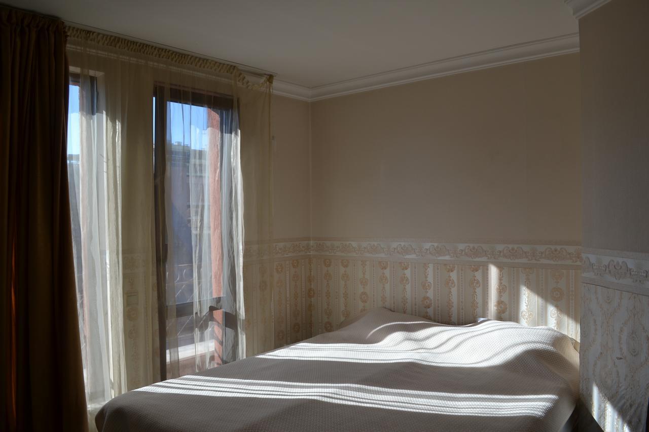 Amsterdam Hotel
