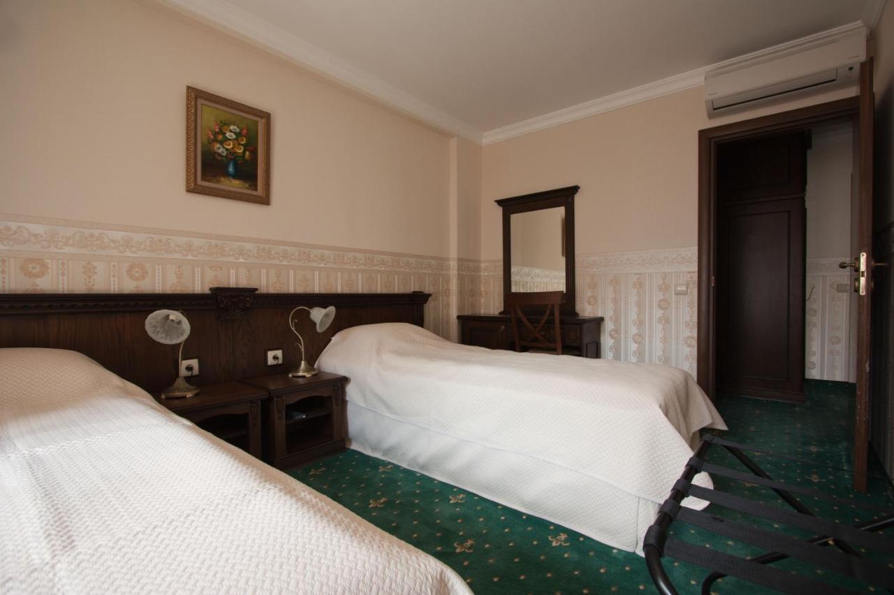 Amsterdam Hotel