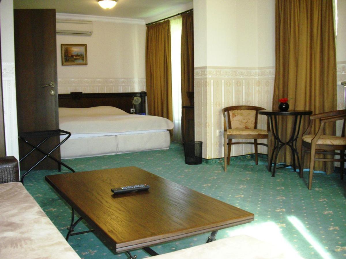 Amsterdam Hotel