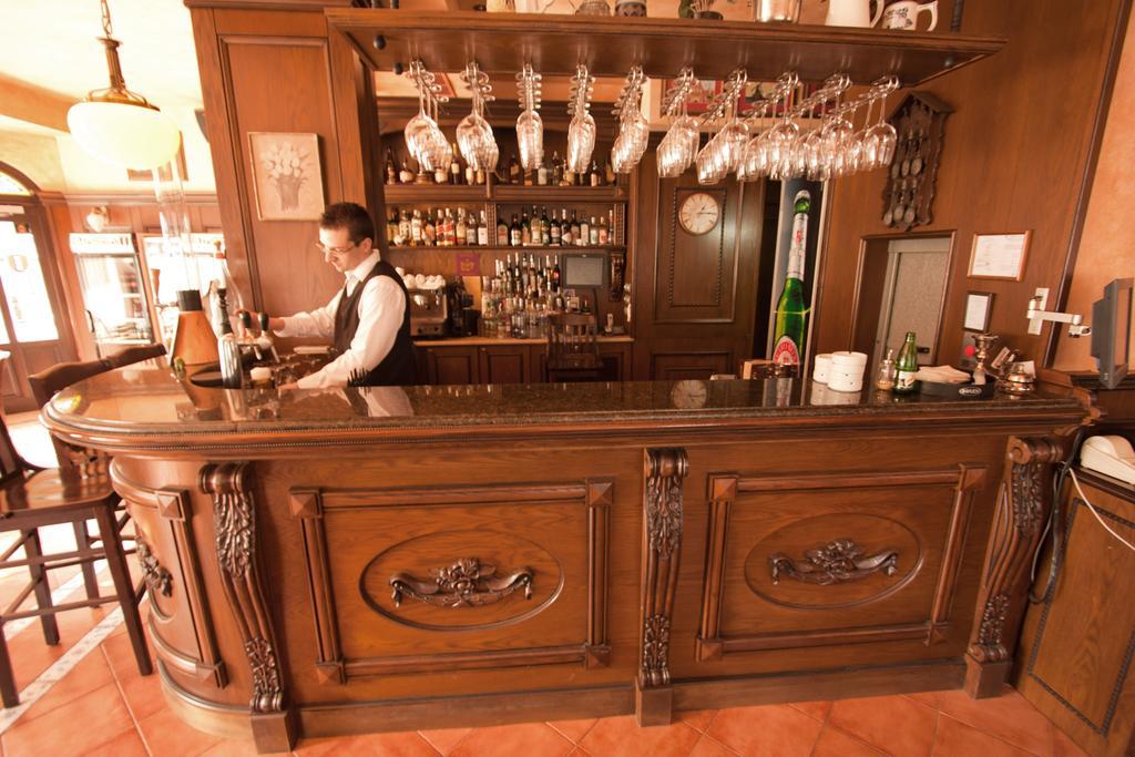 Amsterdam Hotel 3*
